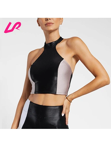 Cover up in style with our halter neck sports bra. Designed for comfort and support, it's a must-have for any workout wardrobe. Shop now and stay ahead of the trend.